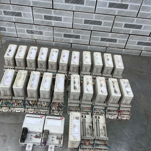 （维修议价）ABB模块 DI811（1个带包装）、TB820V2（全