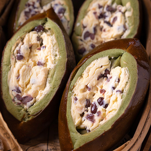 抹茶红豆奶酪碱水 碱水面包碱水棒红豆奶酪早餐零食乳酪面包