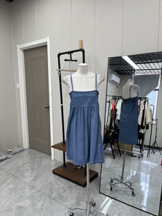 吊带连衣裙时尚松紧胸围甜美夏季款清新百搭显瘦