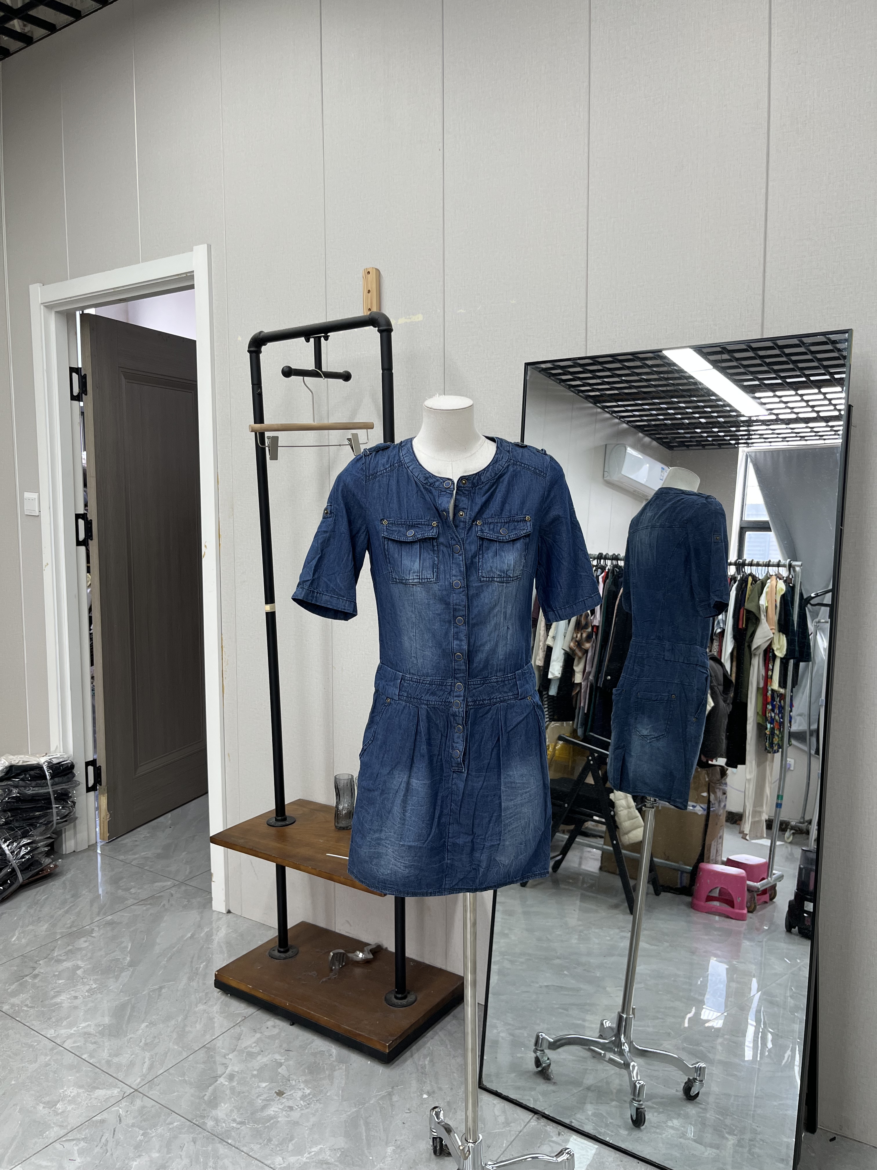 减龄学院风夏季款牛仔连衣裙短袖时尚深色系显瘦