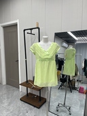 甜美可爱舒适通勤 春夏款 碎花小清新V领小衫 百搭短袖