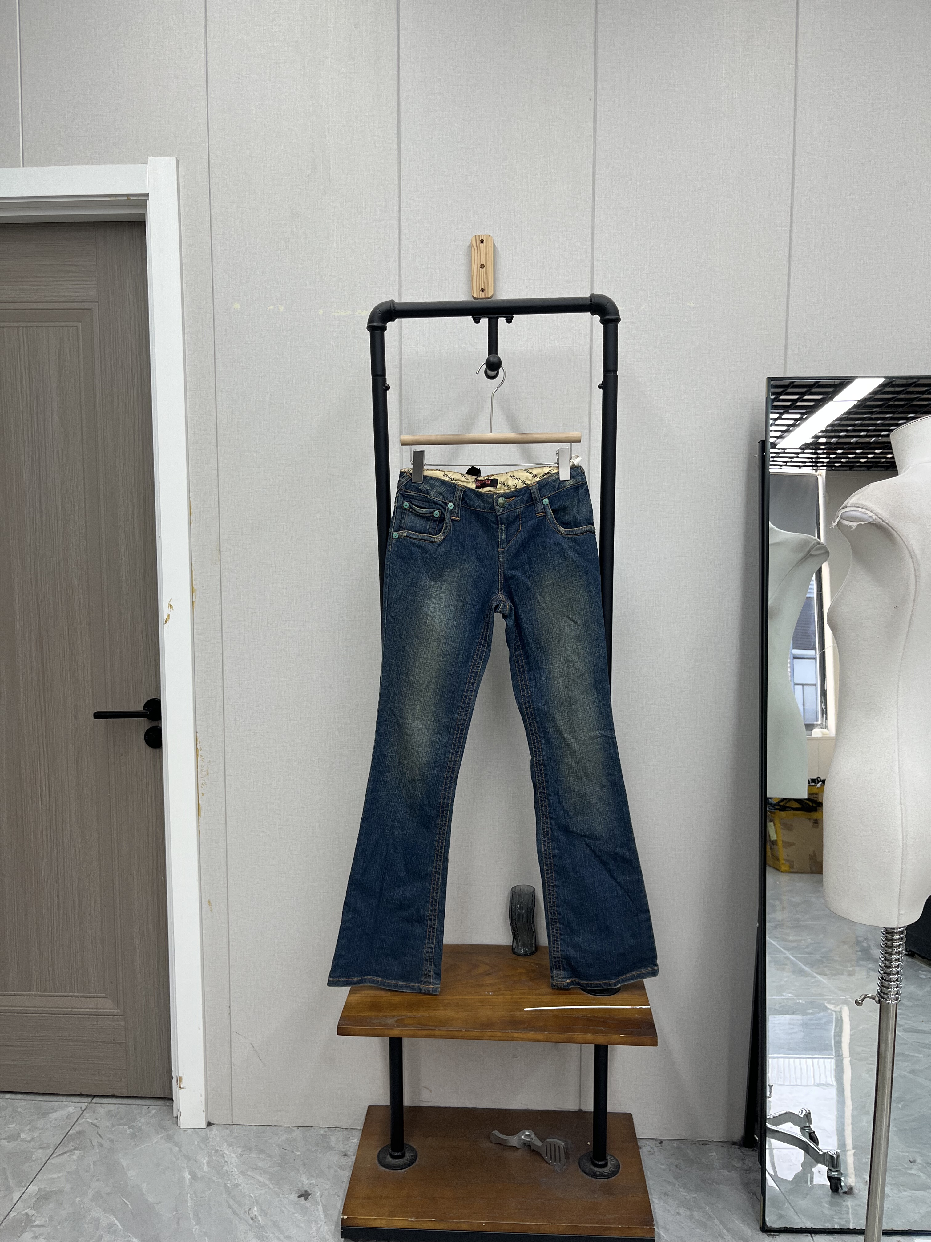 高品质中低腰牛仔裤喇叭裤微弹力春秋长裤辣妹修身