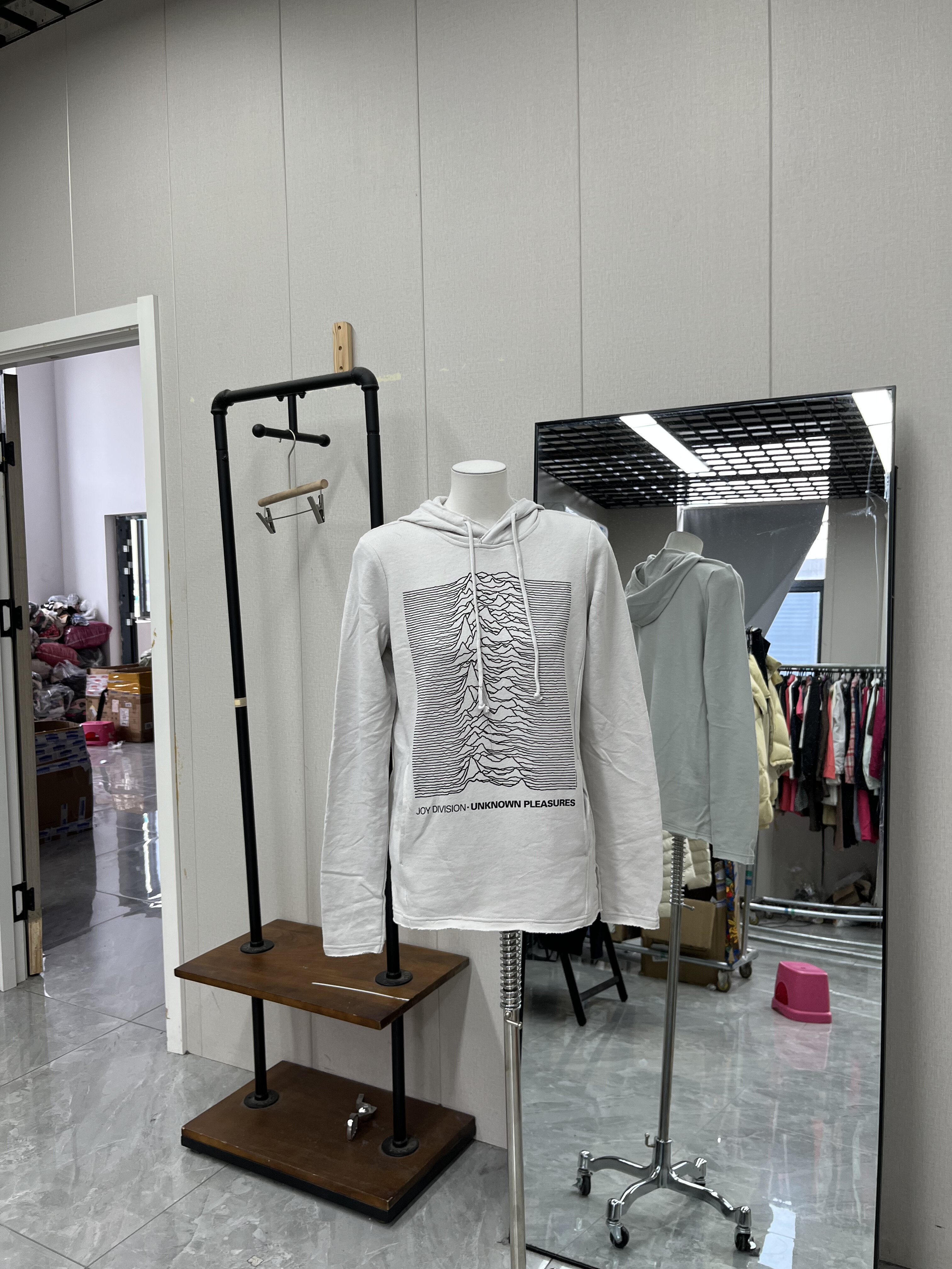 高品质春秋款卫衣连帽带口袋舒适亲肤宽松减龄古着素雅清新款