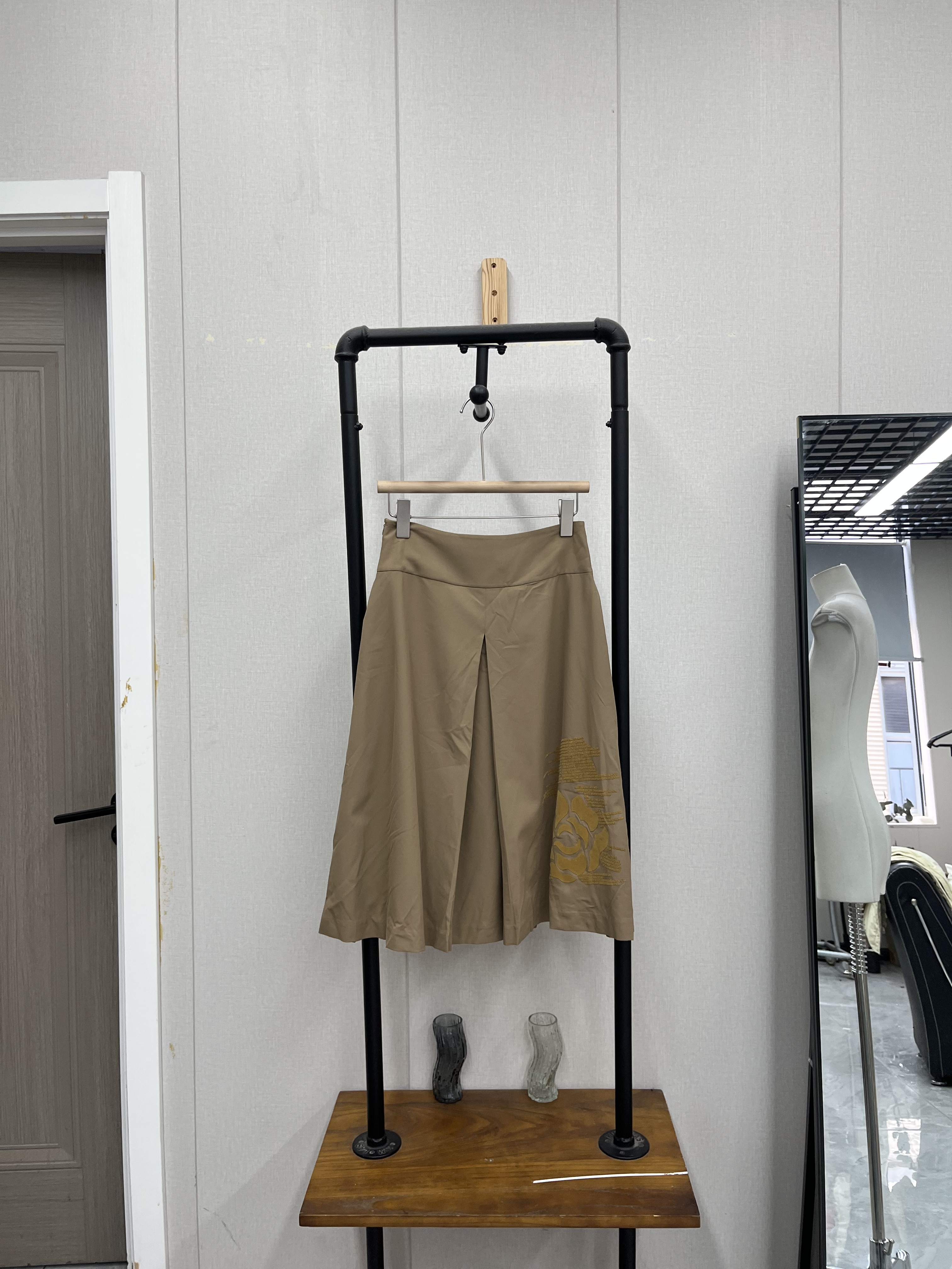 高品质百搭印花可爱深色卡其半身裙春夏款减龄款