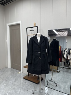 高品质牛角扣呢料大衣黑色长款甜美减龄保暖休闲款