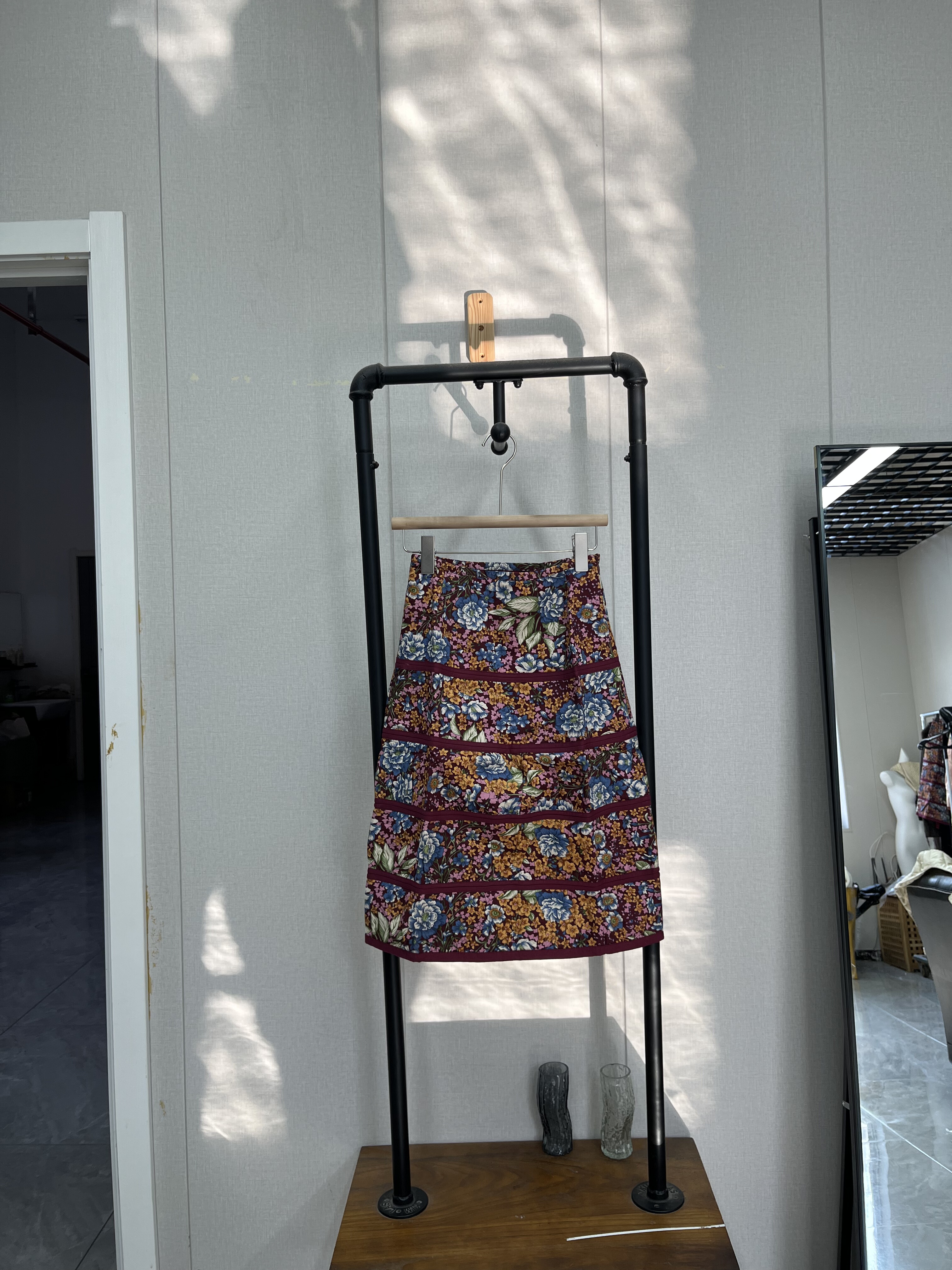 甜美红底碎花微厚磨毛款半身裙长裙秋冬款显瘦气质通勤