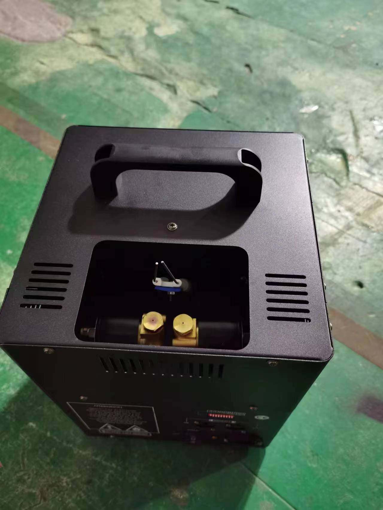 舞台三头喷火机喷火油酒吧户外演出婚礼六角喷火机专用彩色喷火油