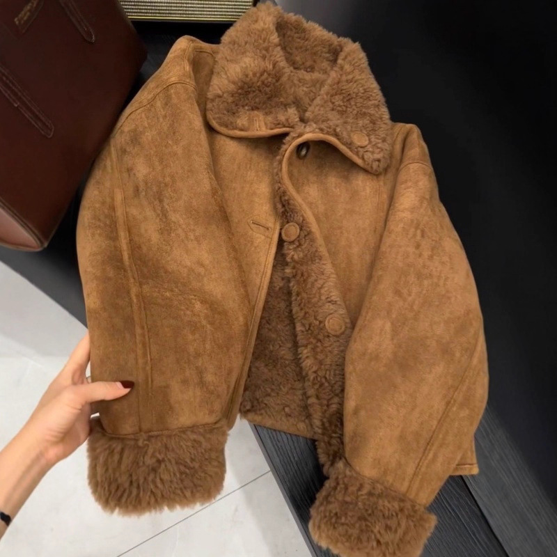 麂皮绒皮毛一体翻领羊羔毛外套女冬季2025新款小个子加绒加厚上衣