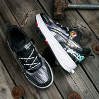 666 черные туфли Heely на четырех колесах