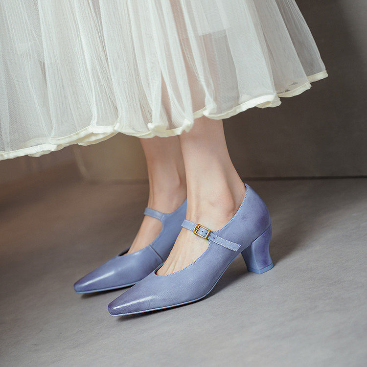 蓝色~巨时尚粗跟6厘米真皮马皮单鞋女方头高跟气质米白色百搭新品