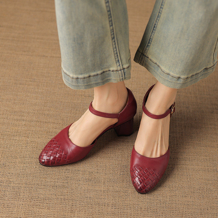 巨好看~复古风真皮编织包头凉鞋女粗跟一字扣带玛丽珍通勤高跟鞋