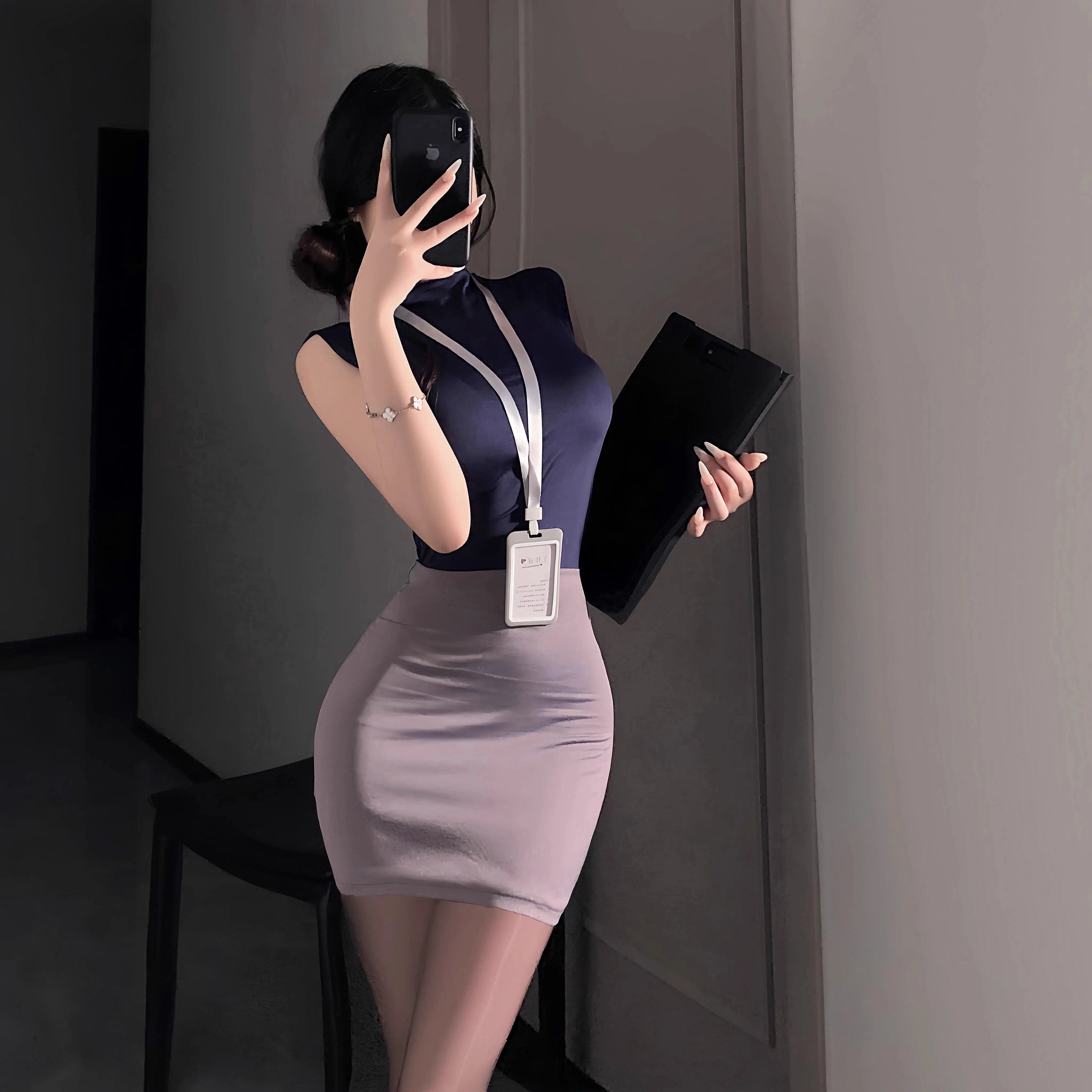 女秘书~白日晴空 绝美腰身比 简约半高领修身秋季打底衫收腰背心