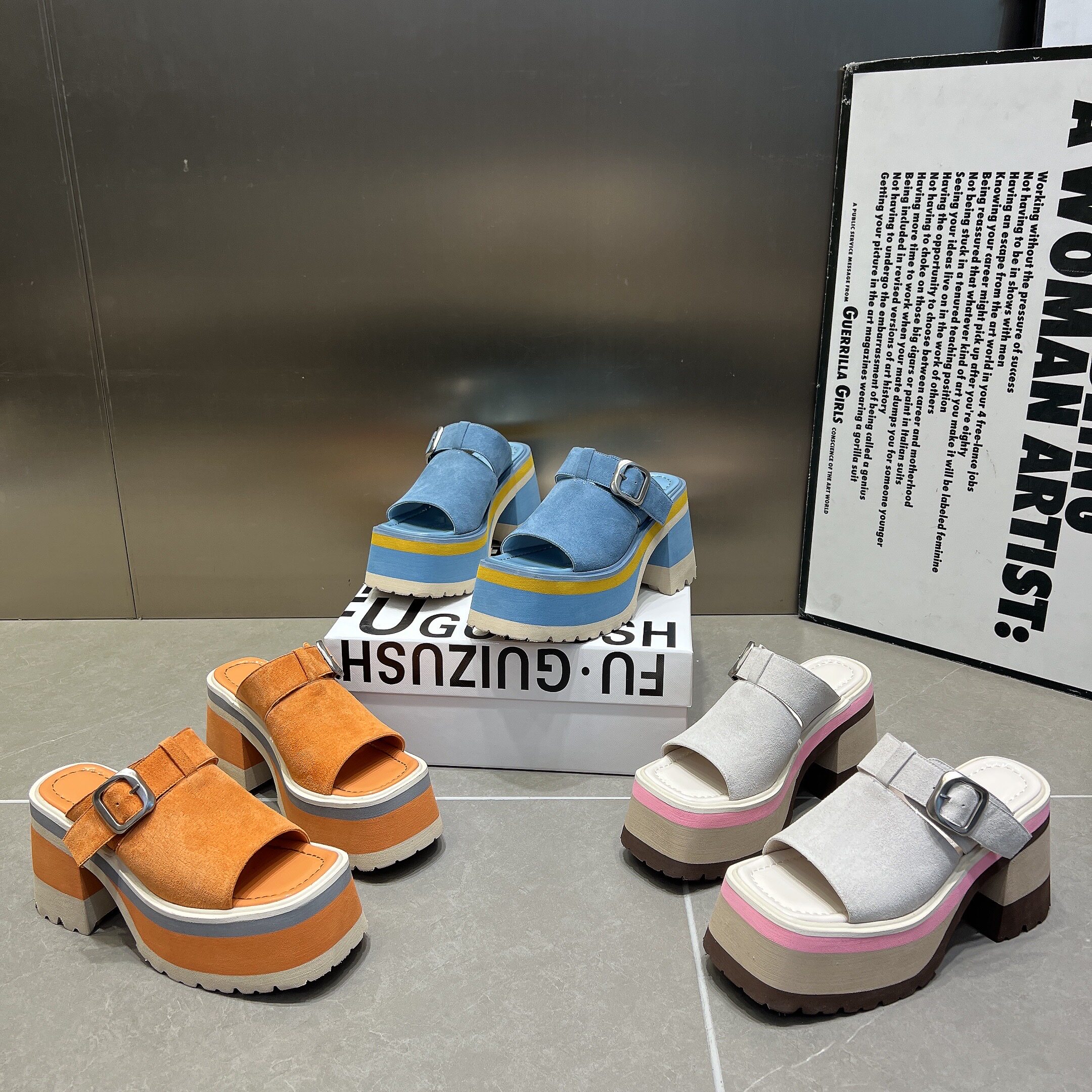 磨砂皮露趾凉鞋女2026新款10cm厚底粗跟防水台高跟鞋时尚一字拖鞋