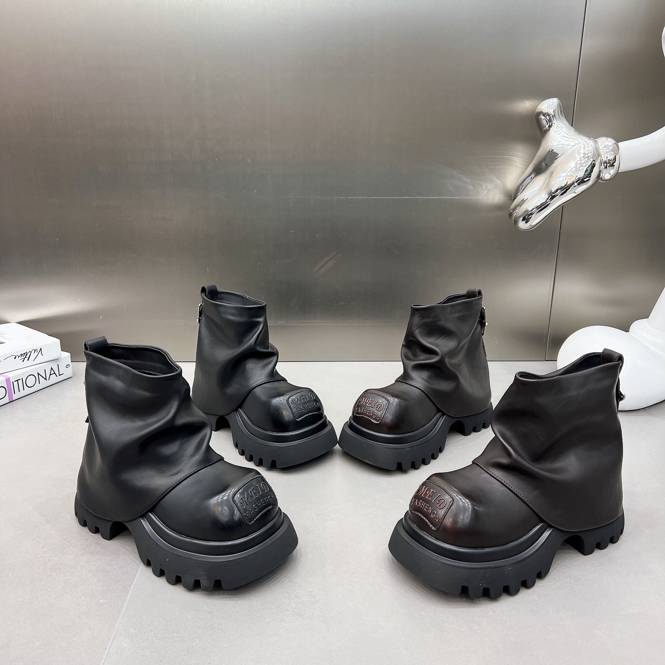 欧货2025新款厚底马丁靴女7cm小个子增高套筒短靴大头堆堆裤管靴