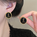 复古黑色圆形字母耳钉轻奢高级感气质大气耳环2025新款 耳饰女 爆款