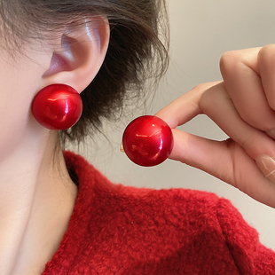 红色耳饰夸张超大珍珠耳钉2026新款爆款秋冬高级感新年银针耳环女