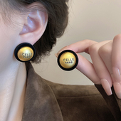 复古港风字母银针耳环女2023年新款 爆款 小众设计高级感耳钉女耳饰