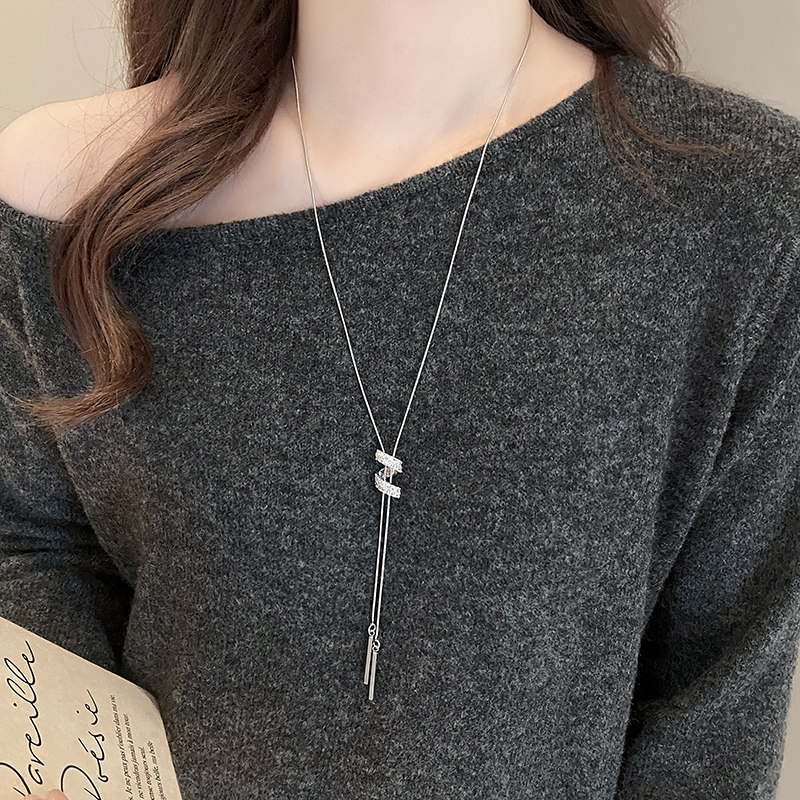 精致秋冬毛衣链女小众轻奢高级感气质大气长款项链2025新款配饰品