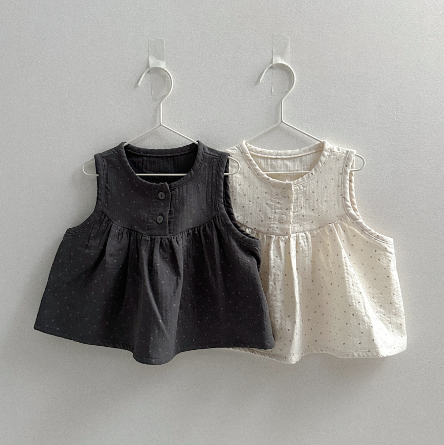 韩国进口婴幼童装女童夏季高级感日系小碎花无袖衬衫上衣MiniRobe