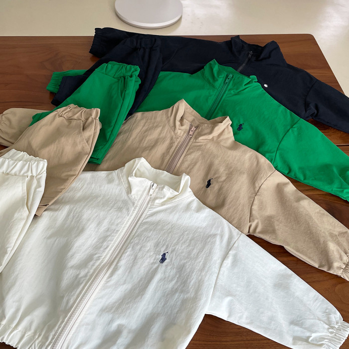 韩国进口童装时尚休闲运动套装春秋防水拉链外套冲峰衣短裤两件套