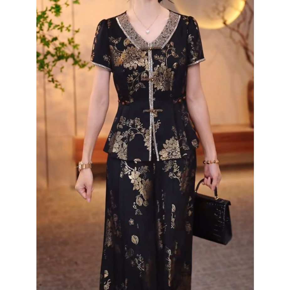 2026夏季新款高级气质上衣+裤子两件套桑波珍珠缎时尚洋气套装女