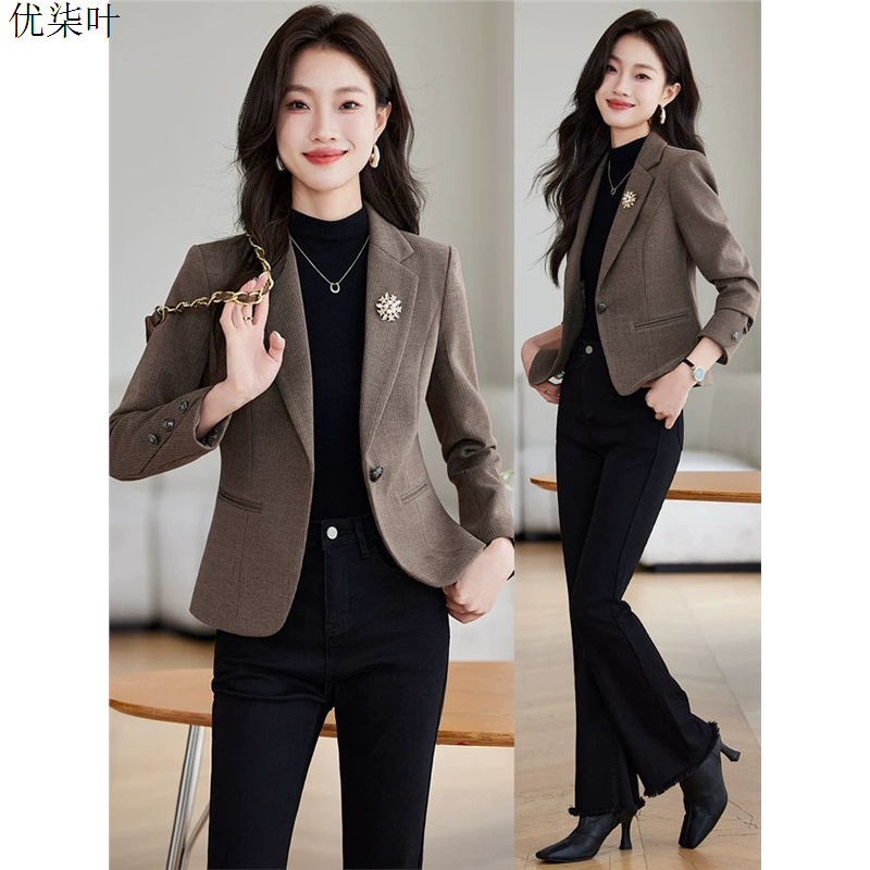 咖色西装外套女2025春秋季新款高级感小个子修身显瘦毛呢垫肩西服