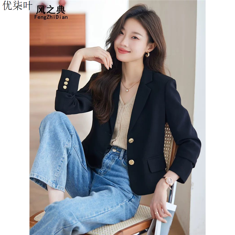 黑色西装外套女士高级感秋季2025新款小个子今年流行休闲短款西服