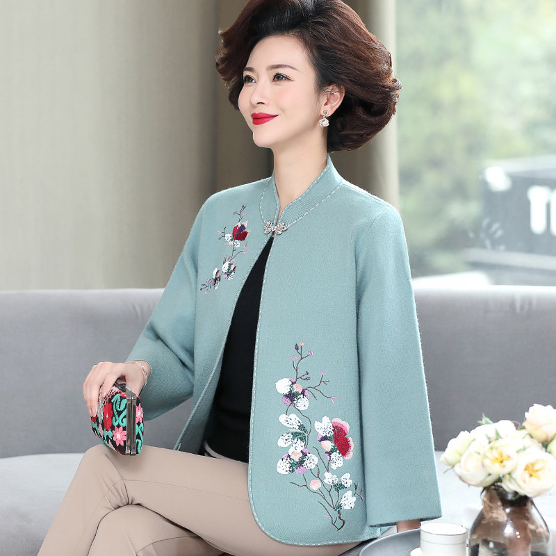 妈妈春装洋气短款外套中年妇女春秋针织开衫50岁中老年民族风上衣