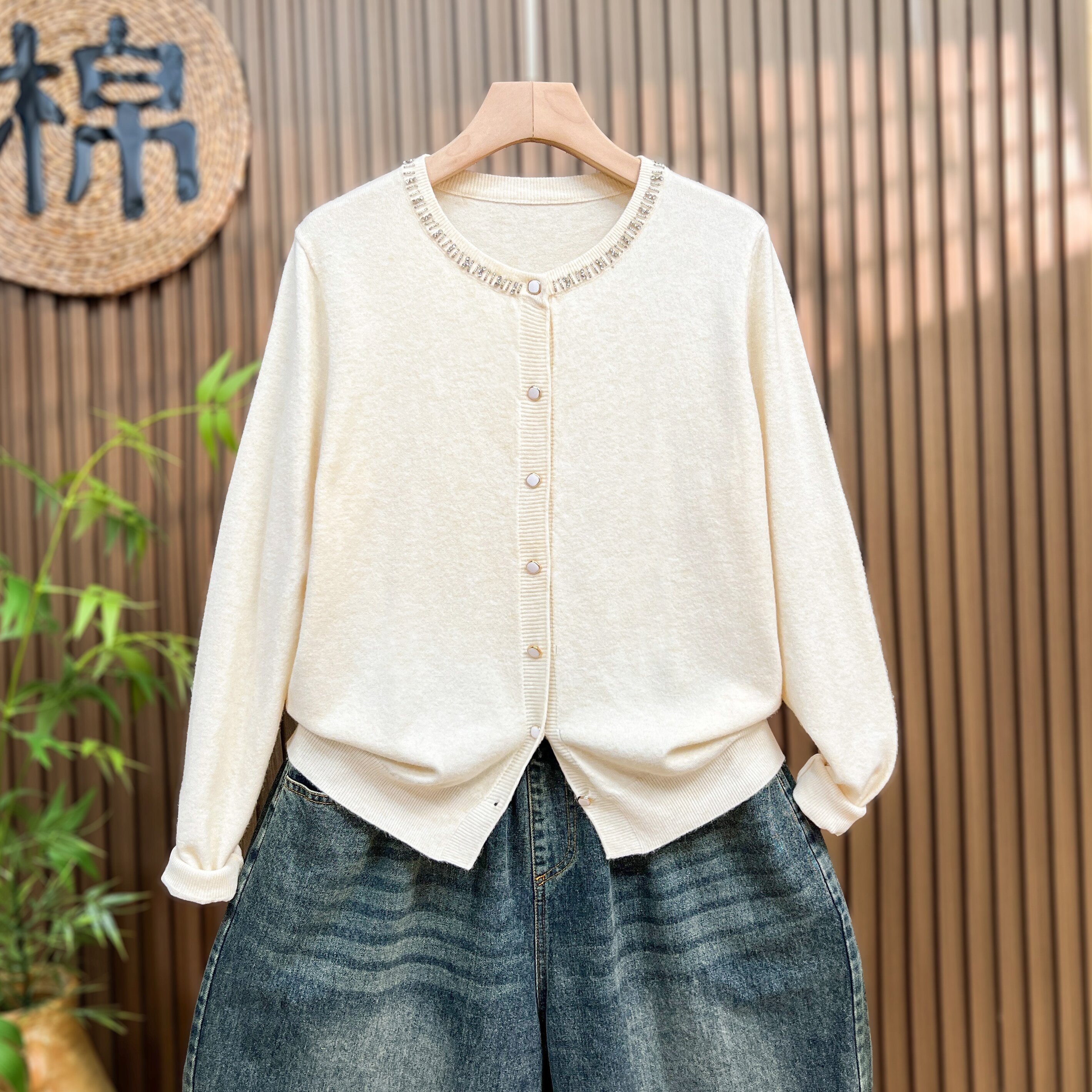 安迪绒圆领毛衣针织开衫女百搭