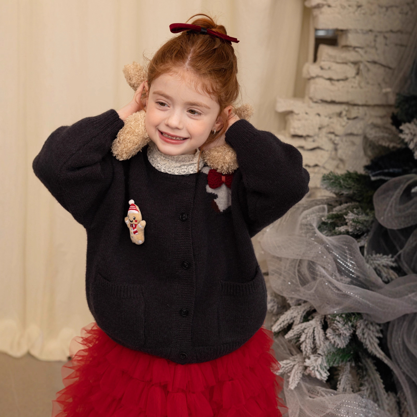 儿童百搭2025冬季圣诞年款纯色复古小熊毛衣开衫外套可爱女孩上衣