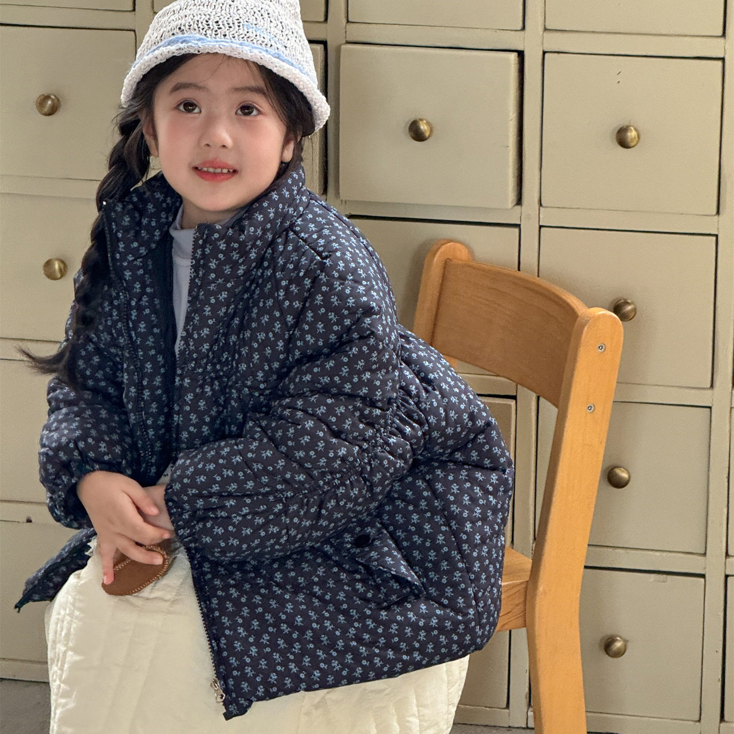 2025秋冬季韩系新品女童碎花棉服加绒加厚后贴标棉衣外套