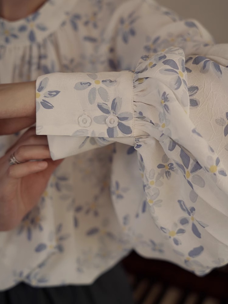 Summer shirt, top, floral print, puff sleeves Summer shirt, top, floral print, puff sleeves