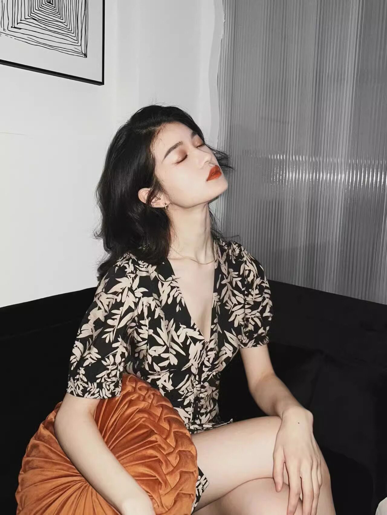 GROVE FOREVER 새 여름 프린트 반팔 드레스 여성 브이넥 하이엔드 슬림 꽃무늬 스커트