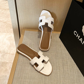 拖鞋 旅游沙滩鞋 一字凉拖大码 女夏时尚 外穿平底真皮2025新款