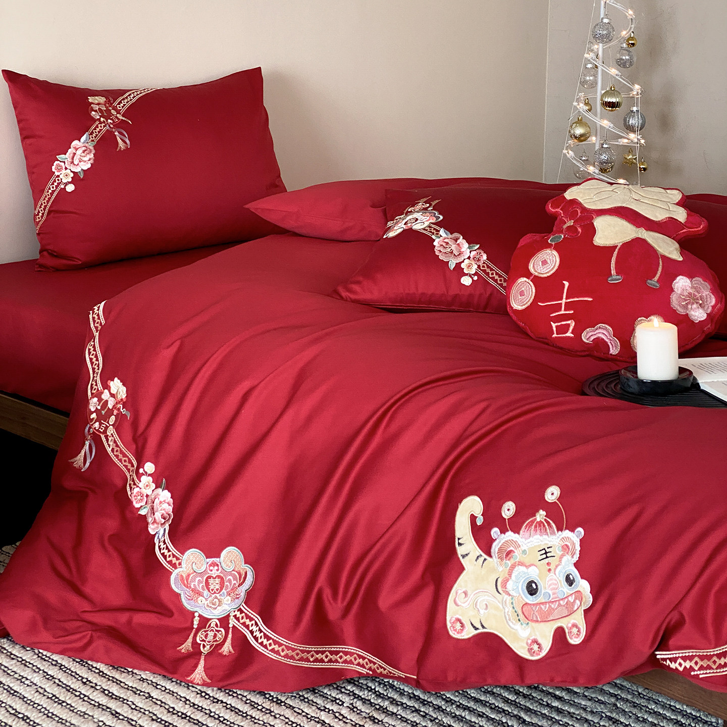 福虎添喜婚庆全棉四件套大红色新婚陪嫁纯棉喜庆刺绣被套床单床品,床上用品,床品套件/四件套/多件套,淘宝优惠券,粉丝福利购,淘宝优惠卷