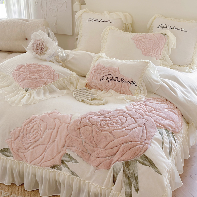 法式蓄热保暖牛奶绒刺绣四件套