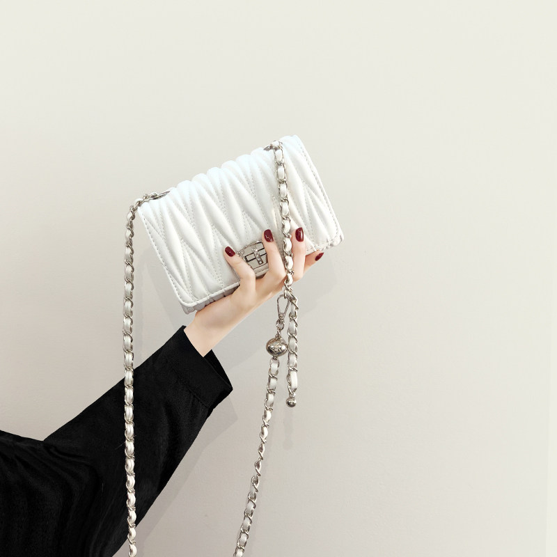 折邹小包包女今年流行超火小众设计迷你包夏季斜挎包小白球链条包,箱包皮具/热销女包/男包,小方包,淘宝优惠券,粉丝福利购,淘宝优惠卷