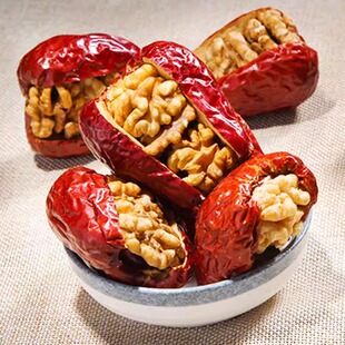 夹心枣和田枣夹核桃真空小包装 红枣干果加抱抱果夹心新疆特产美食