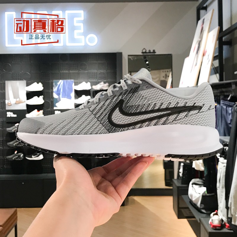 耐克男子网眼透气回弹跑步鞋