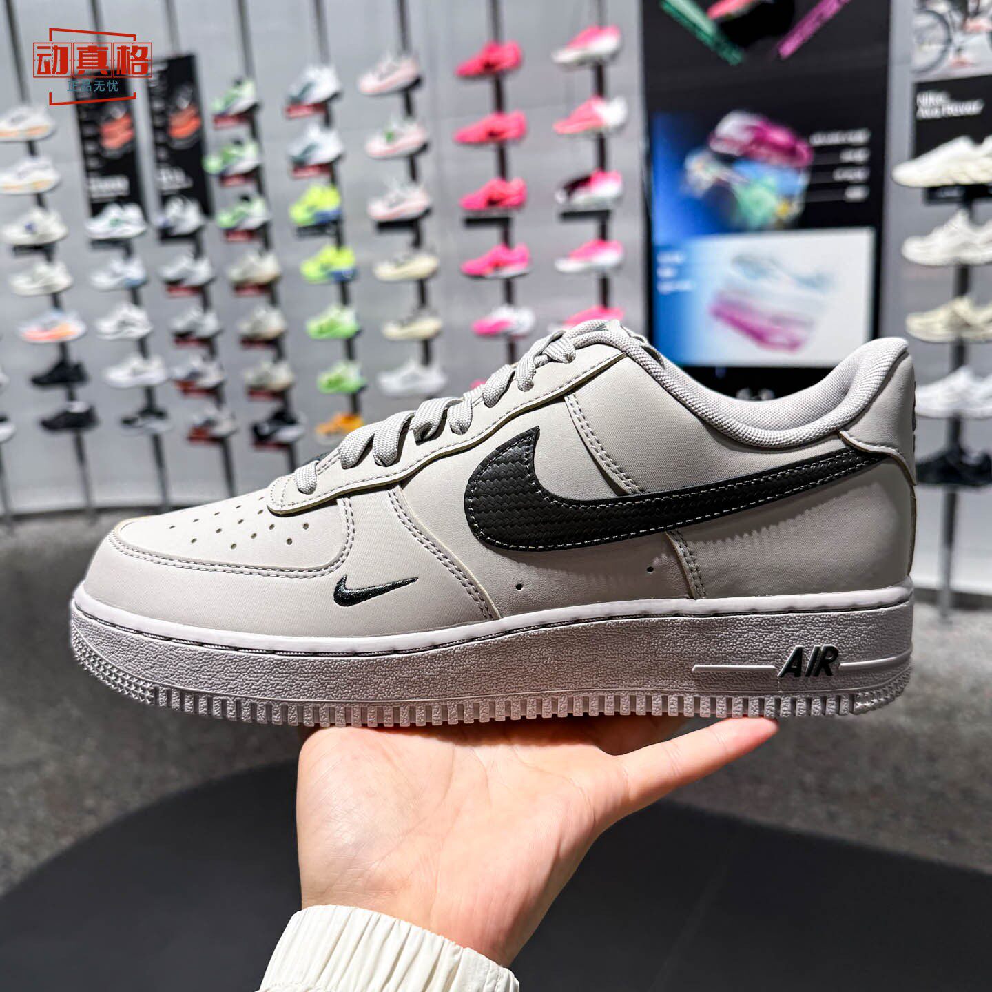 Nike耐克男2026秋款Air Force 1 '07时尚双勾休闲板鞋 IV5732-002