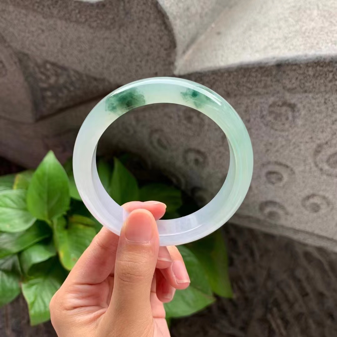 【5月份新品】翡翠正冰种飘花正圈手镯50297口径57.6-13.7-8.