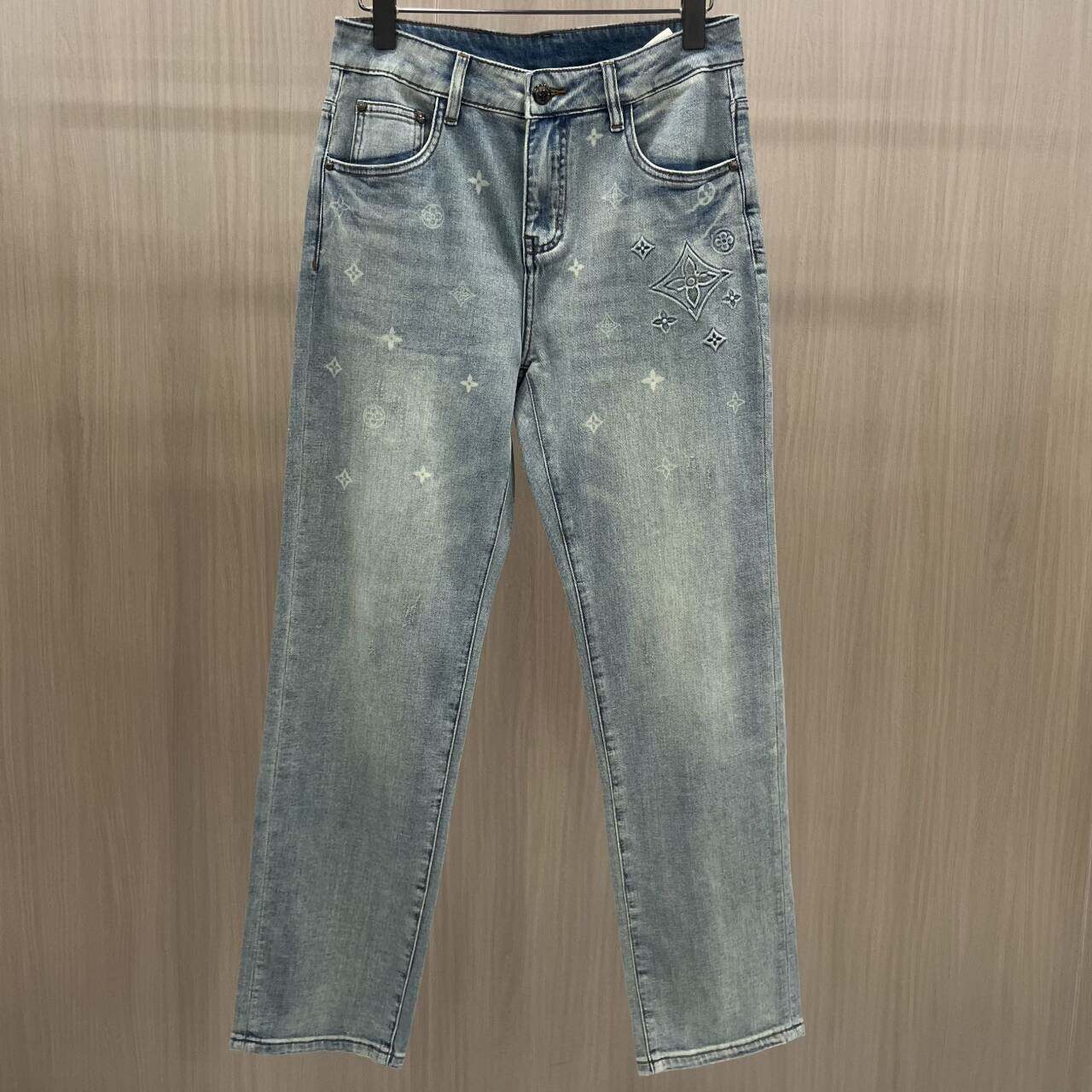 欧货高端春夏季男士直筒牛仔裤薄款潮流时尚修身浅蓝白色休闲长裤