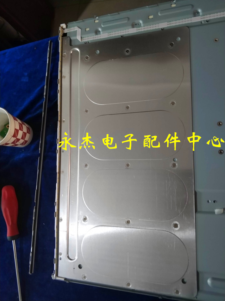 长虹40Q1N 灯条V400D1-KS1-TLEM2 M0004RN31A43LAC V400DK1灯条