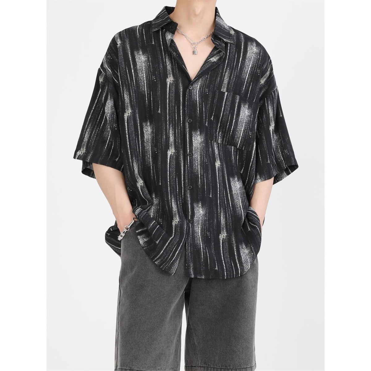 日系复古短袖花衬衫男休闲宽松大码港风高级感五分袖夏季冰丝衬衣