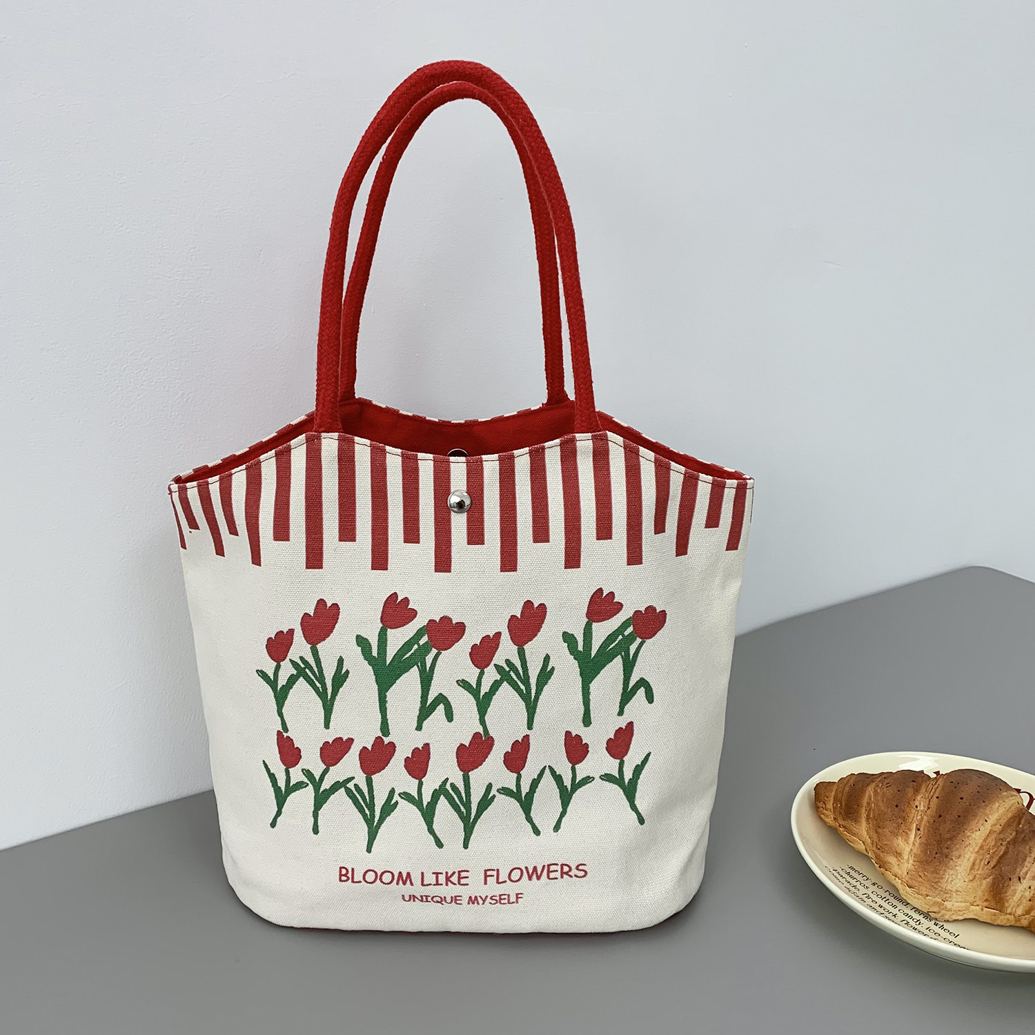 新款卡通便捷出行大号水桶包百搭日常通勤帆布包上班上学手拎包,箱包皮具/热销女包/男包,时尚帆布包,淘宝优惠券,粉丝福利购,淘宝优惠卷