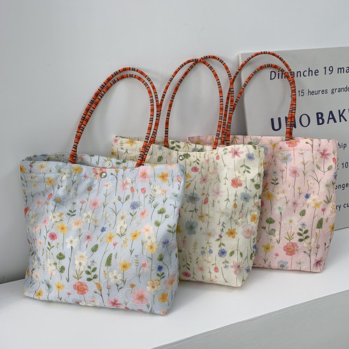 刺绣小碎花时尚帆布包卡通水桶包