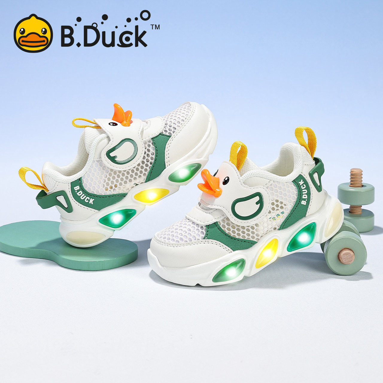 小黄鸭童鞋男童亮灯运动鞋2026春夏新款透气网面发光鞋女童带灯鞋