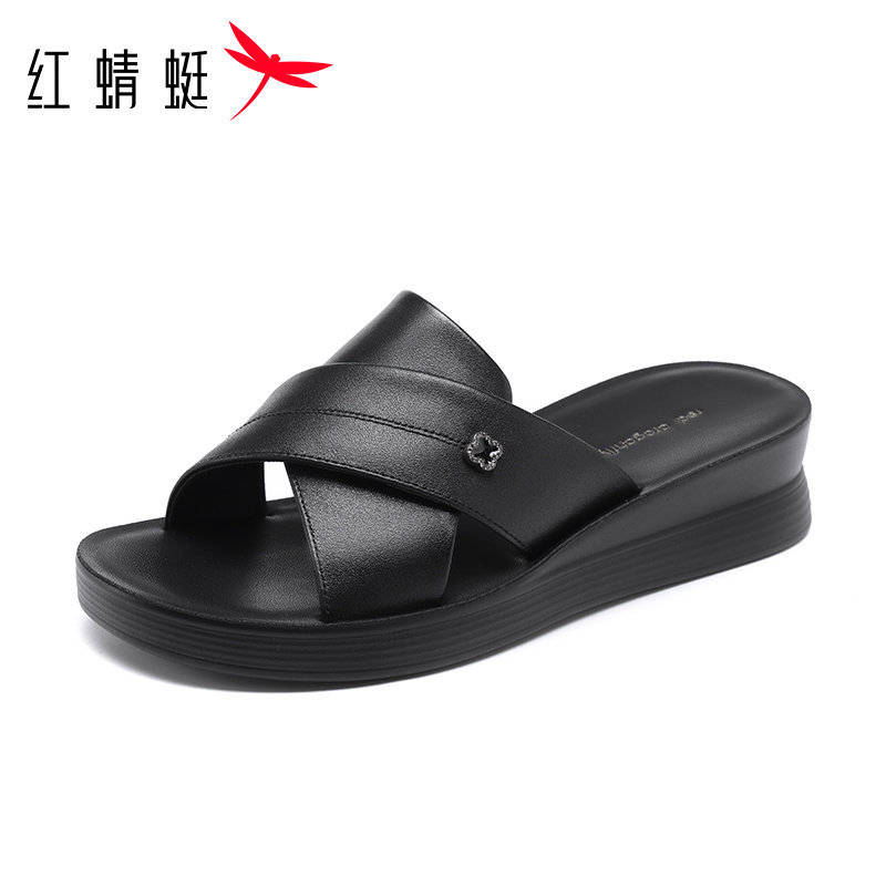 红蜻蜓2026新款夏季牛皮女轻便软底中老年妈妈一字平底妈妈凉拖鞋