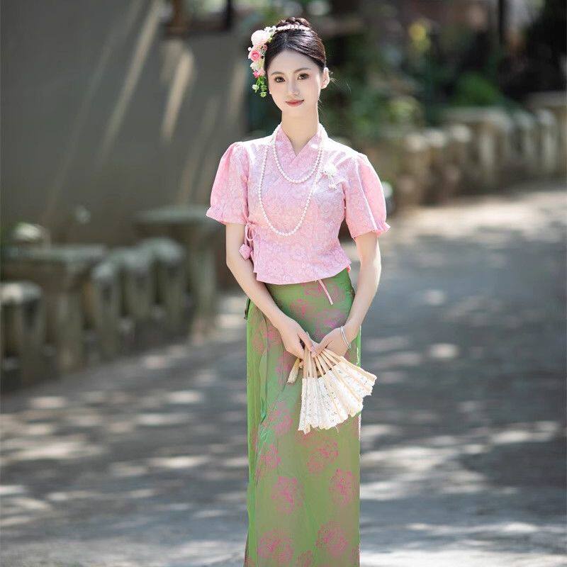 粉紫色新中式国风傣族服装套装