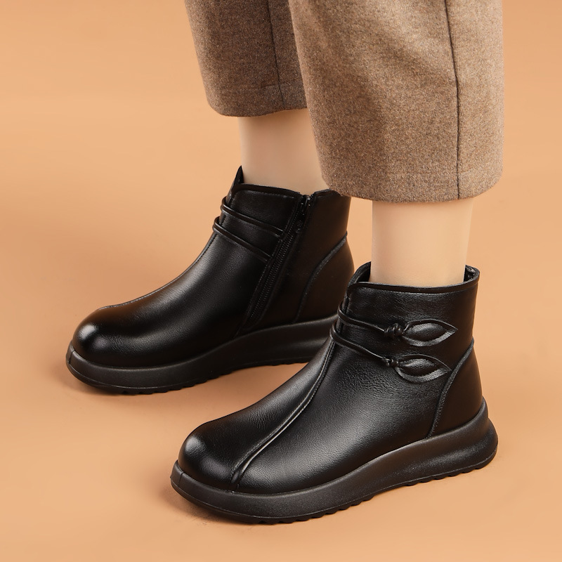 真皮秋冬季新款加厚保暖棉靴女侧拉链加绒妈妈鞋舒适圆头百搭女鞋
